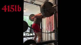 415LB NO BELT SQUAT