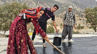 Nomads: insulating the roof of Fatima's house