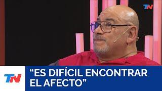 UN ACTOR AL DIVÁN I Entrevista con Roly Serrano: "Viví solo en la calle a los 13 años"