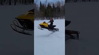 skidoo mxz 200 getting air!