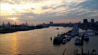 Blick von der Elbphilharmonie Hamburg