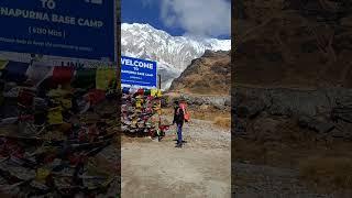 nepal trekking guide team.