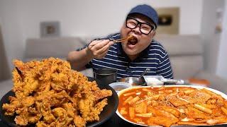 더고아재! 입천장 다 까지는 알싸한 마늘치킨에 얼얼한 마라 떡볶이 먹방!│Garlic Chicken, Mala Tteokbokki Mukbang Eatingshow