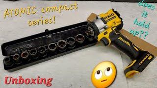 DeWALT DCF921B ATOMIC™ 20V MAX* 1/2 in. Cordless Impact Wrench with Hog Ring Anvil (unboxing)