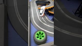 Porsche 911 gt3 crazy corner crash #slotcars #scx #carrera #scalextric