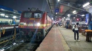 VIJAYAWADA Junction | Night Arrival & Departures | Double Decker &Humsafar and More | IndianRailways