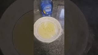 Fruit Gnats in your kitchen? Try this homemade remedy to trap them! #fruit #gnats #fruitgnattrap