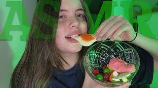 ASMR provando doces diferentes | sons crocantes e macios