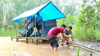 Di guyur hujan deras saat memasang tenda Selter sampe tengah malam di danau bersama @DarwinPetualang