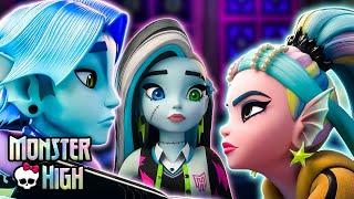 Lagoona and Gil's Water Wars Adventure Begins | Monster High