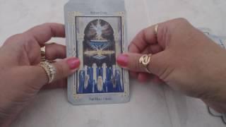 Traceyhd's Review Of  Legend The Arthurian Tarot