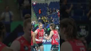  Haak and Łukasik have their game habbit #CLVolleyW #ImocoVolley #Istanbul #volleylovegr