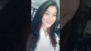 Video tik tok cewek ngegemesin