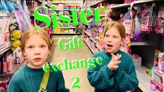 Sister Christmas SHOPPING Gift Exchange   Scarlett and Evie