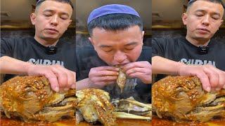 ASMR SHI NI SHEEP HEAD WITH SPICY GARLIC PASTE EATING