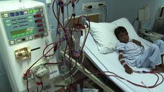 Pakistani doctor transplants hope to millions for free