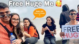 Ladki Ne Hage Kar Liya  | Etni Cute Ladki Ne Gale Lga Liya  | Tiger Kirar Vlogs