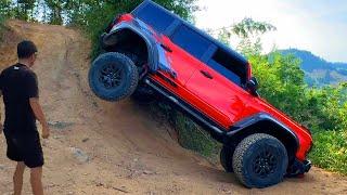 Ford Bronco Raptor 3.0L V6 vs Jetour Traveller 2.0T | Off-road 4x4 Battle