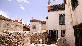 Nepal's Town Frozen In Time On Top Of The Himalayas | Show Me Where You Live