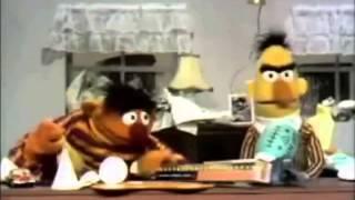 Classic Sesame Street - Ernie & Bert: Ernie cleans up