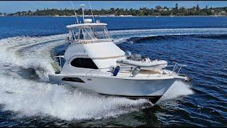 Riviera 37 Flybridge | 2004 Model