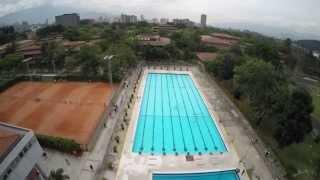 Drone sobrevolando la Universidad de Antioquia - OWL