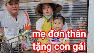 Mẹ đơn thân xinh đẹp 38t nhặt mủ lên tiếng tặng con gái nghe thấy 'xót xa'