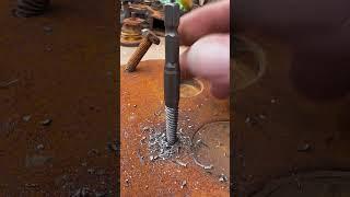 Screw extractor Good tools to share Easy screw removal