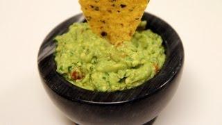 Avocado Guacamole Recipe - CookingWithAlia - Episode 244