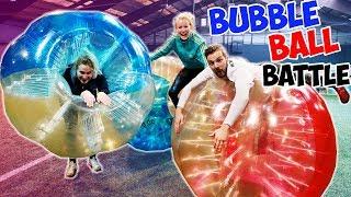 XXL BUBBLE BALL BATTLE CHALLENGE Kaan vs Kathi vs Nina | Wer schmeißt die anderen um? Extreme Soccer