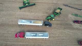 2John Deere S690 Harvesting beans#harvesting,#harvest,#johndeere,#diesel,#farm,#farming,#fun,#fyp