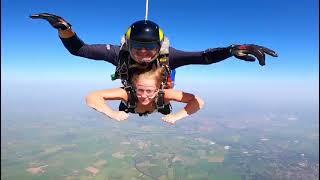 My Doughter Kimberly skydive Teuge