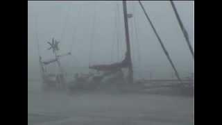 Tempête sur un voilier, Île de raivavae. Polynésie Française. Par Alain Kalita.