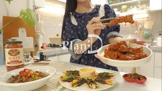 Daily Life of an Urban Farmer Who Eats Tasty Spicy Back Ribs. Popular Convenience Store Combo