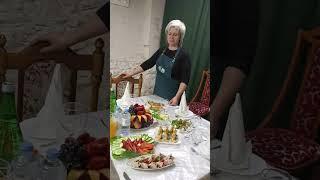 ТРАПЕЗА В ХРАМЕ ОТ "КРЕМЛËВСКОЙ КУХНИ" #трапеза #банкет #кремлëвскаякухня