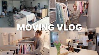 MOVING VLOG | It's Almost Moving Day! Packing the Kitchen, Closet + Bathroom