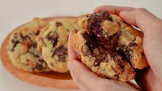 Perfect Chocolate Chip Cookies (Crunchy Outside, Soft & Chewy Inside)