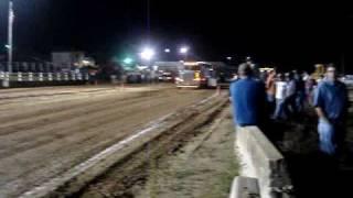 Jim August pulling his Peterbilt at Lawarence County