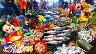 Amazing food market in Chbar Ampov, Phnom Penh food market