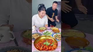 蠢老公想拿芥末陷害我，绝不让他得逞，芥末被他自己吃掉并辣哭了