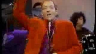 The B-52's Love Shack live UK TV